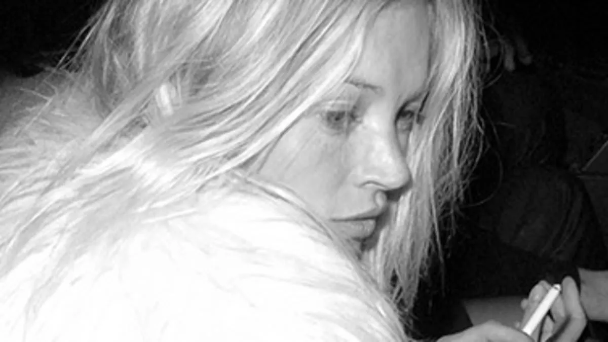 Alan Chapman's "Unfiltered" Exhibition Captures Pre-Social Media Celebrity Rawness