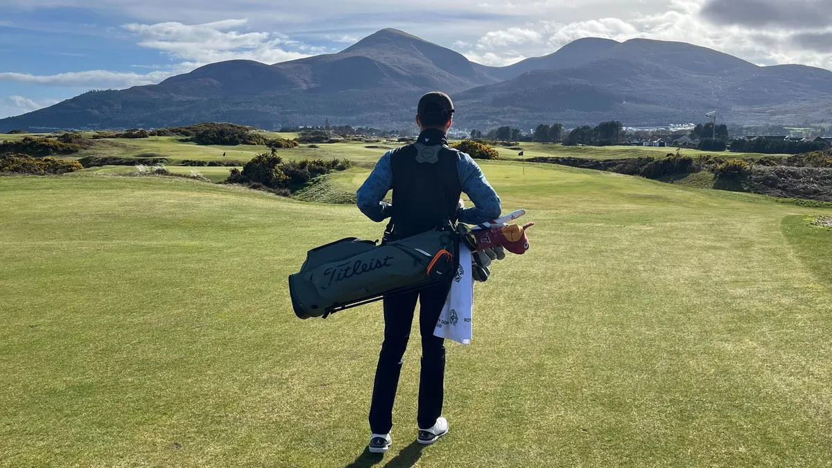 Titleist StaDry Golf Bag: A Deep Dive into the 2026 Players S4 Model