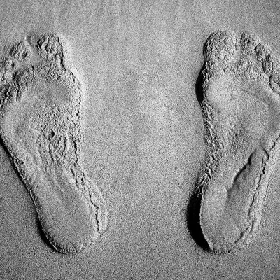 Ancient Human Footprints Discovered in Saudi Arabia Offer Glimpse into Early Migration