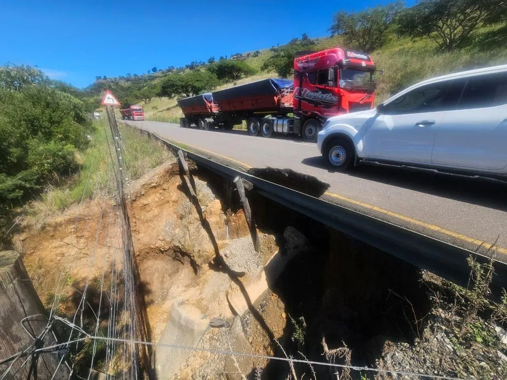 Drakensberg Tourism Crisis: Crumbling Roads Threaten Businesses and Safety
