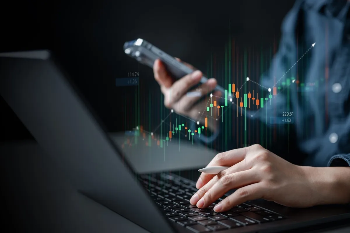 Bitcoin's Price Structure Hints at Potential 36% Crash to $50,000, Analysts Warn