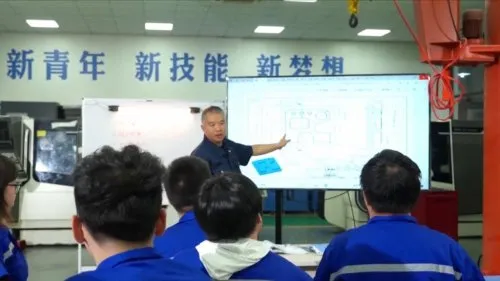 AI Night School Booms in East China City, Empowering Diverse Workforce
