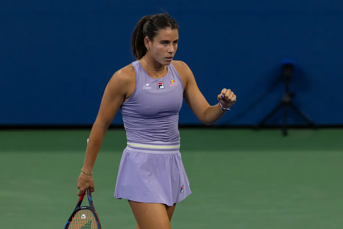 Emma Navarro's Resilient Comeback: Navigating Health Challenges and Online Scrutiny