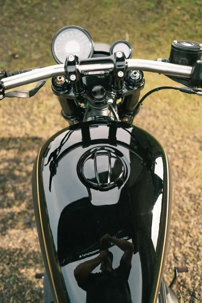 Royal Enfield Reload 650 by Roland Sands Design Honors 1980s Superbike Era