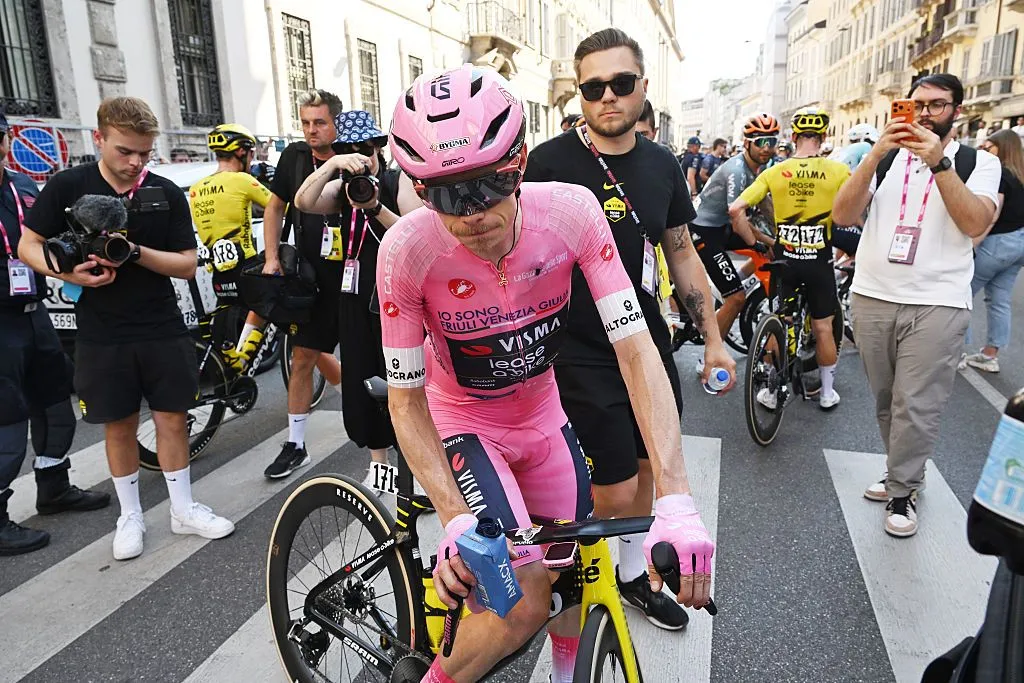 Jonas Vingegaard Remains Cautious Despite Strong Giro d'Italia Lead