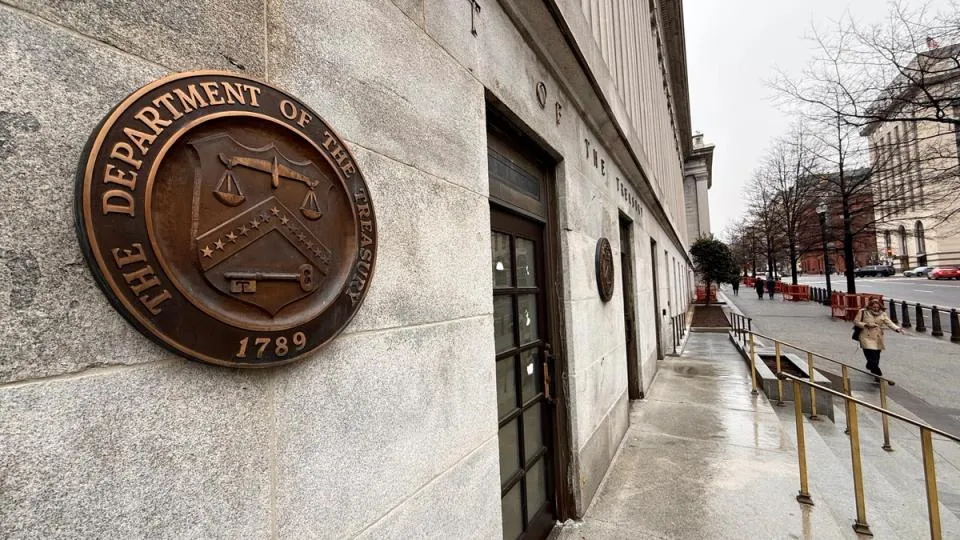 Bitcoin Faces Potential Downturn Amid $150 Billion U.S. Treasury Liquidity Drain, Warns Fund Manager