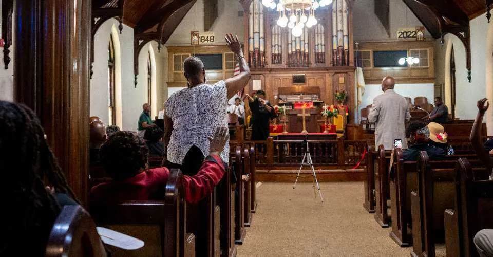 Clergy Discussing Political and Social Issues in US Religious Services: A Pew Research Study