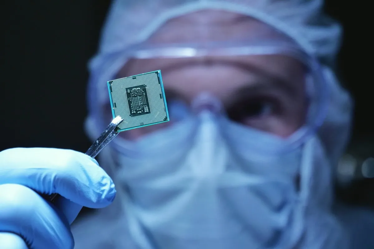 AI Boom Fuels Surge in Semiconductor Stocks: Nvidia, Broadcom, TSMC, and Micron Lead the Pack