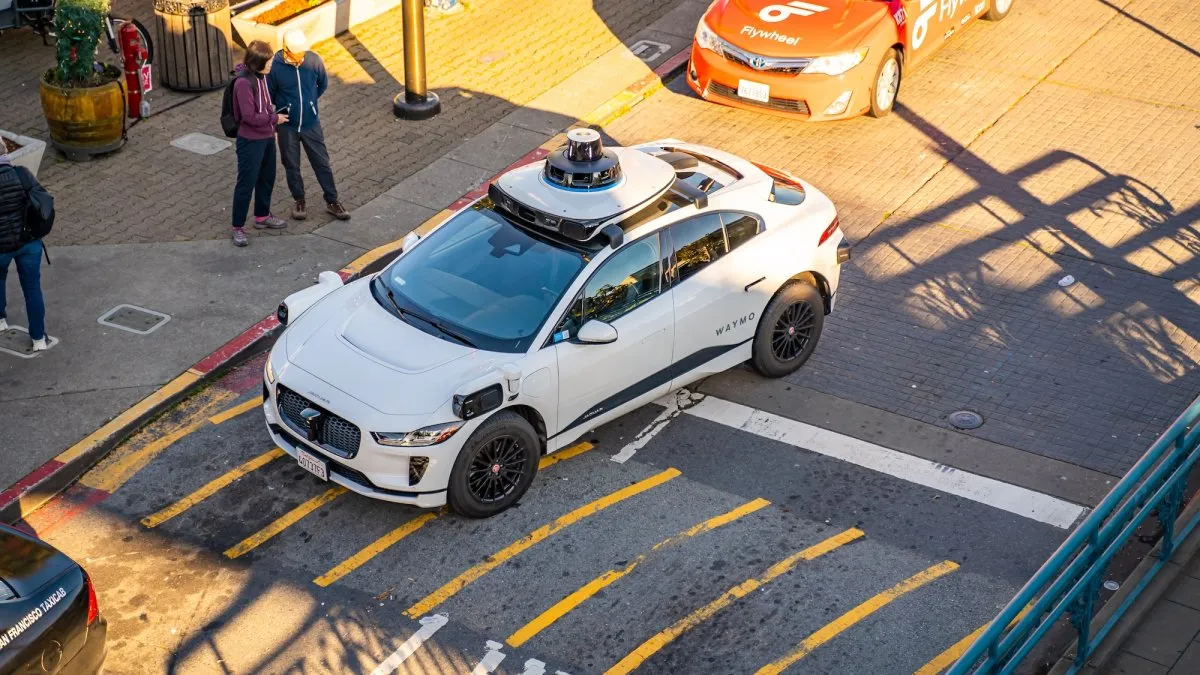 Self-Driving Taxi Used in San Francisco Burglary, Posing New Investigation Challenges