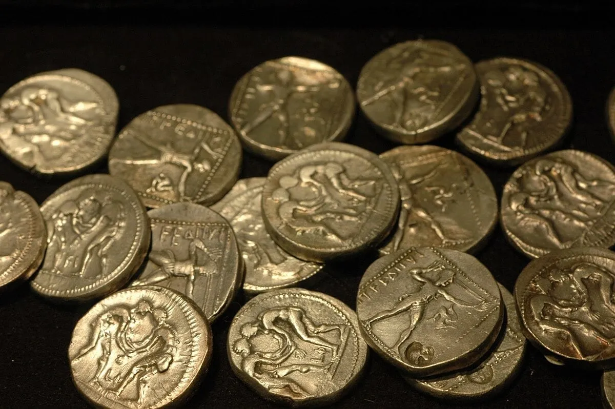 Wages and Work in Ancient Greece: A Glimpse into the Daily Lives of Ordinary People