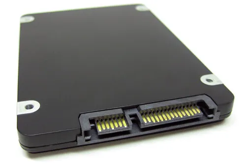 Compare Fujitsu S26361-F4581-L100 Internal SSD with Samsung 990 Pro Nvme M2 4Tb