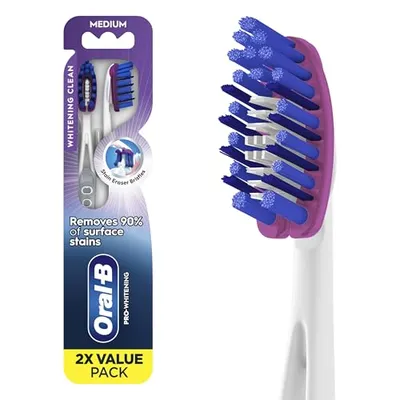 Oral-B 3D White Toothbrushes Medium 2-Pack